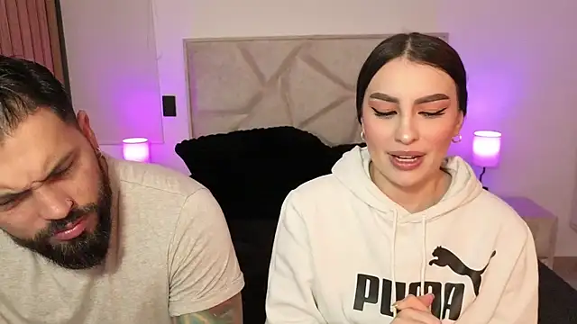 Snapshot of teseo_and_afroditha_ chatting on February 14, 3:58 am teseo and afroditha online show from February 14, 3:58 am