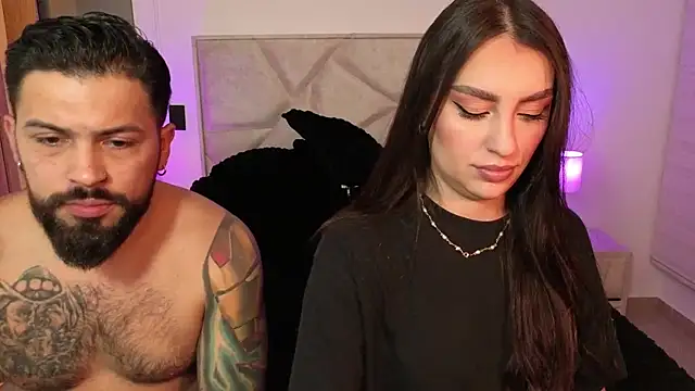 Snapshot of teseo_and_afroditha_ chatting on February 18, 3:13 am teseo and afroditha online show from February 18, 3:13 am