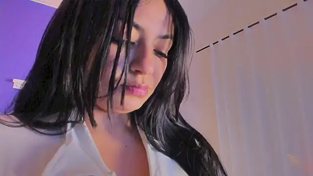EvaaStevens online show from May 14, 8:04 pm
