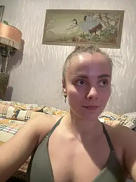 Snapshot of AlisaKissss chatting on February 7, 7:38 pm AlisaKissss online show from February 7, 7:38 pm