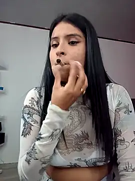 Snapshot of _elektrah chatting on October 9, 9:24 pm  elektrah online show from October 9, 9:24 pm