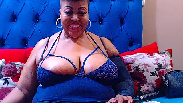 ebonycandy10 online show from February 28, 4:24 am