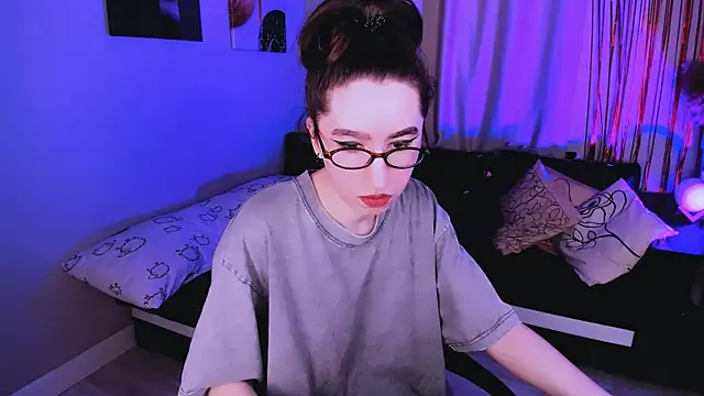 Snapshot of Lily_xBabe chatting on February 14, 1:41 pm Lily xBabe online show from February 14, 1:41 pm