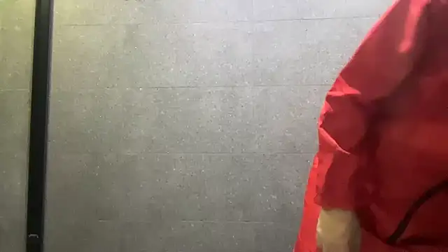 Snapshot of taka32204 chatting on September 22, 4:31 pm taka32204 online show from September 22, 4:31 pm