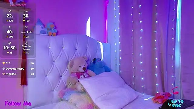 HECATE 23 online show from January 14, 7:21 pm