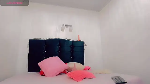 Rubi 30 online show from February 24, 9:20 pm