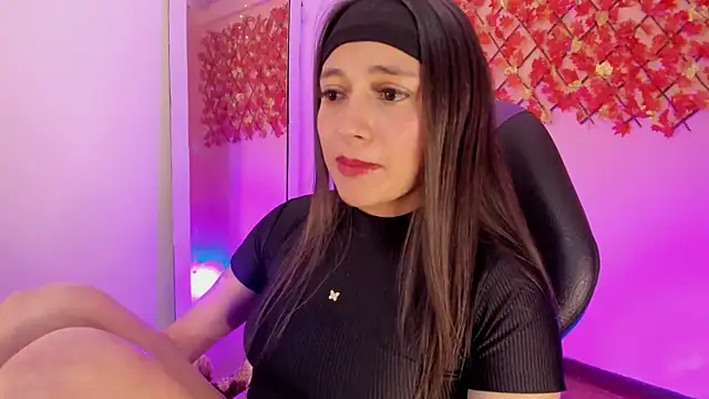 Snapshot of Sweet_Candies chatting on February 3, 4:14 am Sweet Candies online show from February 3, 4:14 am