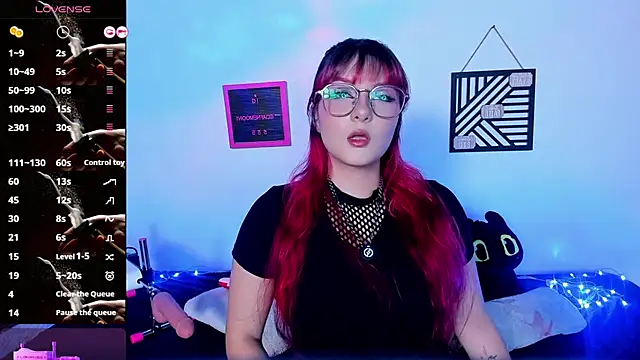 Dafne Moon online show from July 19, 4:27 am