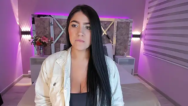 PaulinaDuarte online show from March 20, 11:38 am