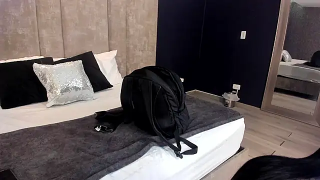 PaulinaDuarte online show from March 13, 11:17 am