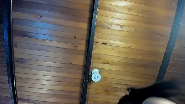 EmiliWilliams online show from April 4, 11:57 pm