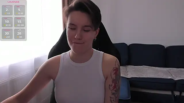 Snapshot of JessieFlower chatting on October 10, 8:02 am JessieFlower online show from October 10, 8:02 am