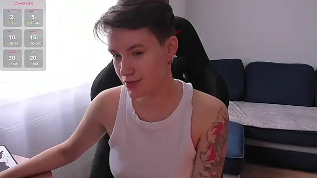 Snapshot of JessieFlower chatting on November 8, 9:09 am JessieFlower online show from November 8, 9:09 am