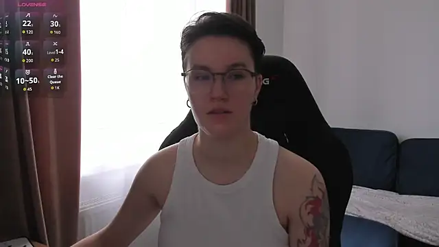 JessieFlower online show from May 13, 8:01 am