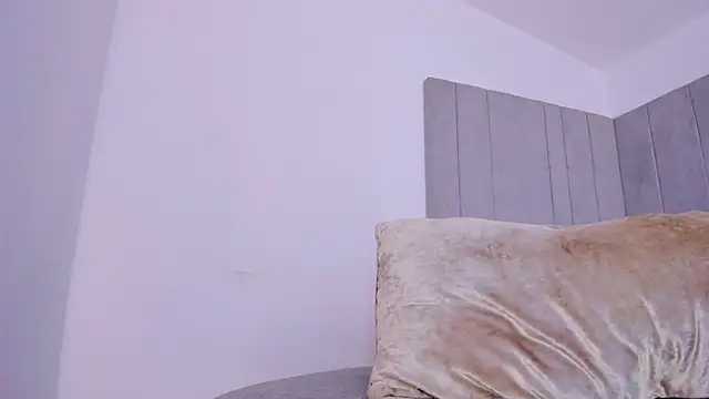 tamyleen online show from January 11, 1:53 pm