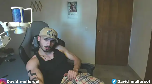 Snapshot of David_Brown18 chatting on January 14, 8:59 pm David Brown18 online show from January 14, 8:59 pm