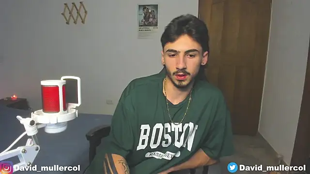 Snapshot of David_Brown18 chatting on January 15, 10:57 pm David Brown18 online show from January 15, 10:57 pm