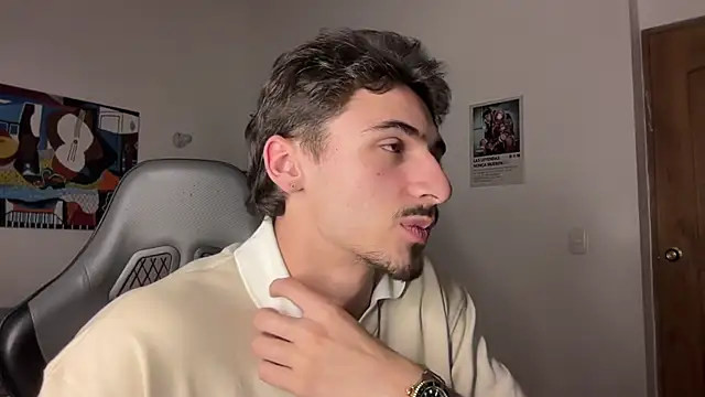 David Brown18 online show from November 24, 2:44 am