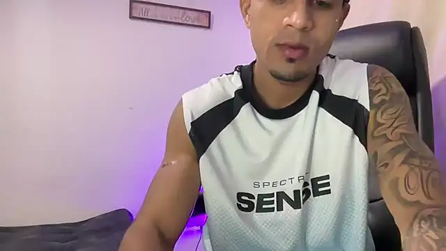 dominic brandd23 online show from March 12, 2:07 am