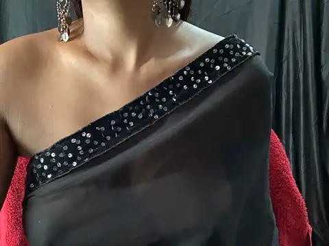 Snapshot of Sexy_trisha__7 chatting on March 19, 9:05 pm Sexy trisha 7 online show from March 19, 9:05 pm