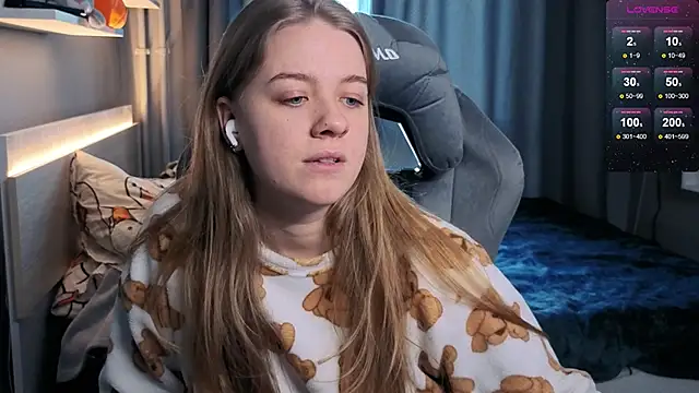 candy maggie online show from February 7, 12:39 pm