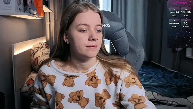 candy maggie online show from February 25, 1:17 pm