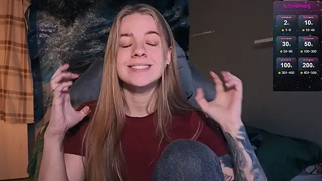 candy maggie online show from December 1, 1:16 pm