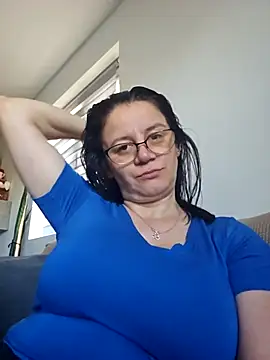 KristenVega online show from November 2, 6:49 am