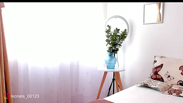 Snapshot of cuddlingbunny chatting on June 27, 7:19 pm cuddlingbunny online show from June 27, 7:19 pm
