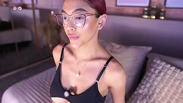 AmmyScott online show from February 6, 7:50 pm