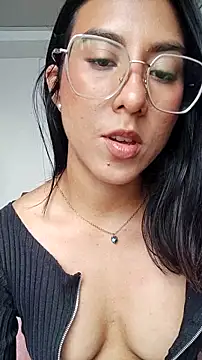 DaraBeckett online show from April 11, 10:14 pm