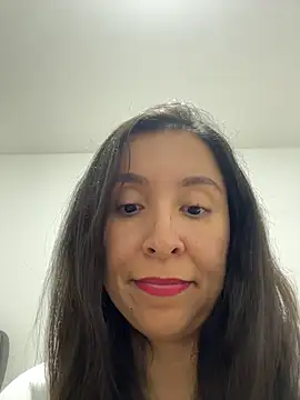 Snapshot of emely_sexx20 chatting on June 16, 2:25 am emely sexx20 online show from June 16, 2:25 am