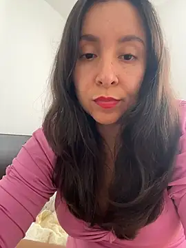 Snapshot of emely_sexx20 chatting on July 10, 9:50 pm emely sexx20 online show from July 10, 9:50 pm