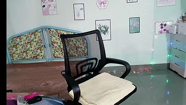 Lanian 99 online show from February 3, 2:53 am