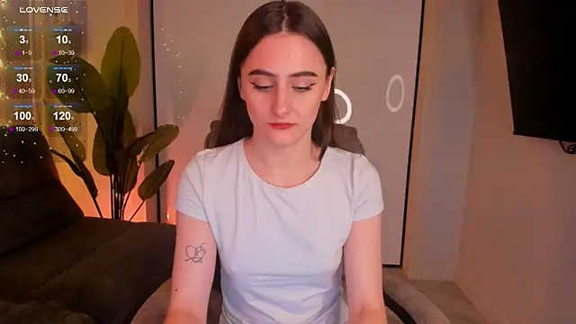 Snapshot of helen_ramsay chatting on January 14, 11:37 pm helen ramsay online show from January 14, 11:37 pm