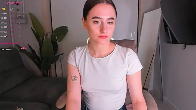 Snapshot of helen_ramsay chatting on October 29, 2:52 pm helen ramsay online show from October 29, 2:52 pm