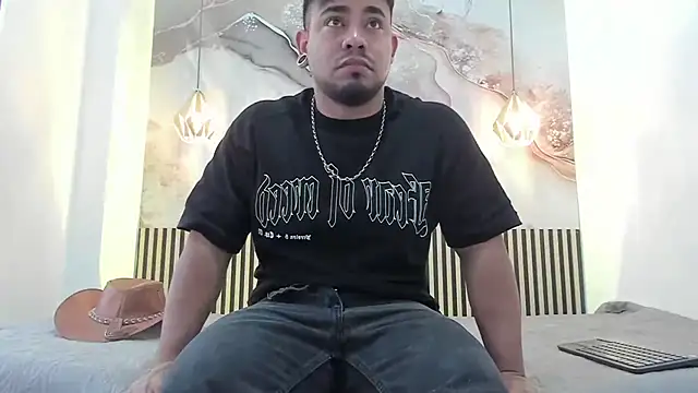 BrianMalonee online show from November 15, 12:45 pm