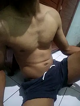 Snapshot of jojokom99 chatting on March 2, 4:25 pm jojokom99 online show from March 2, 4:25 pm