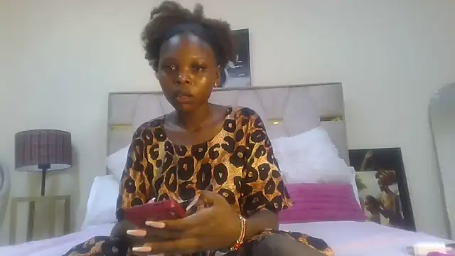 Fine assie online show from February 28, 7:46 pm