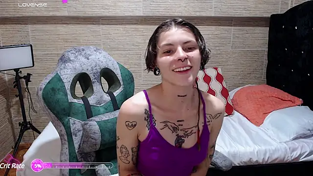 pretty cristal69 online show from February 4, 10:13 pm