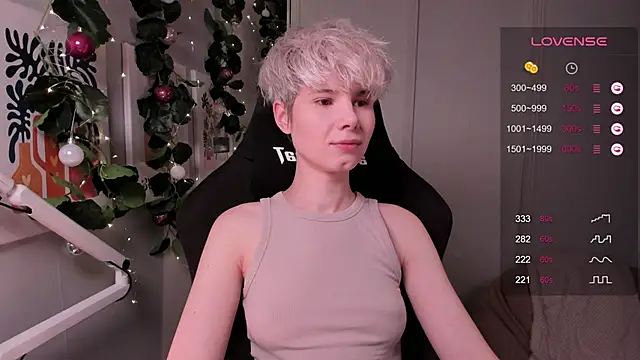 enigma mia online show from December 6, 5:11 pm