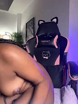 Your Paris online show from March 14, 9:59 am