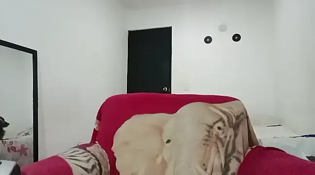 lucydreamm online show from January 17, 1:36 am