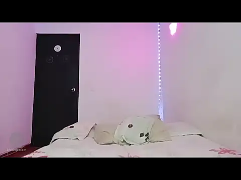 lucydreamm online show from September 27, 11:32 pm