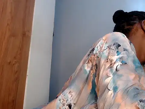 Snapshot of wetpussy_ebony chatting on June 20, 6:49 am wetpussy ebony online show from June 20, 6:49 am