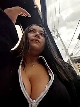 Cristal  04 online show from February 25, 5:44 pm