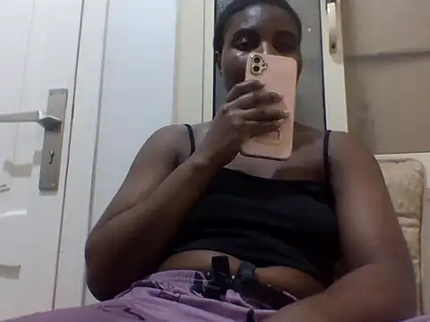 queenzuena online show from May 28, 9:01 pm