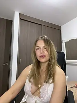 Leyna liu online show from January 18, 2:47 am