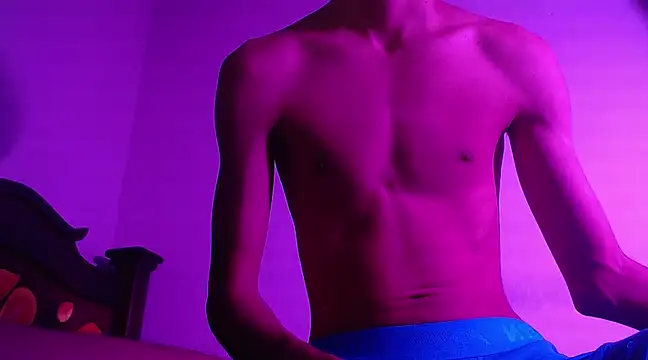 isaaclatino online show from January 13, 12:51 am