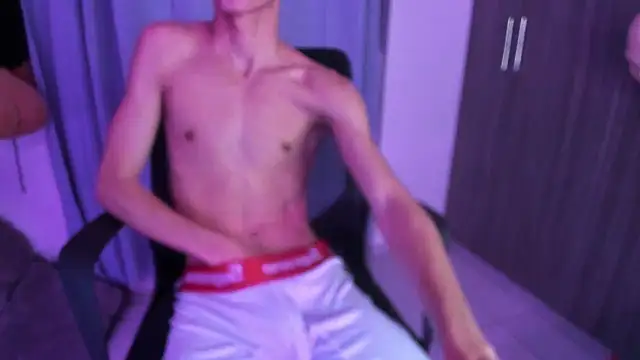 isaaclatino online show from November 9, 6:23 am